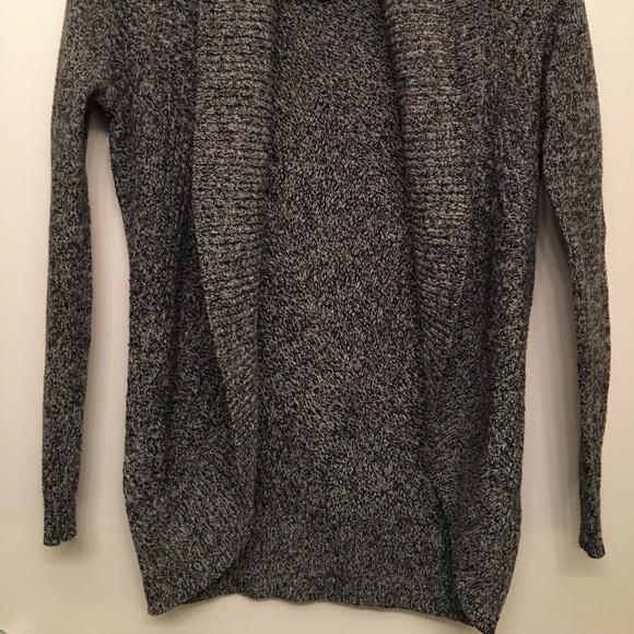 XS Grey Cardigan - Picture 3 of 3